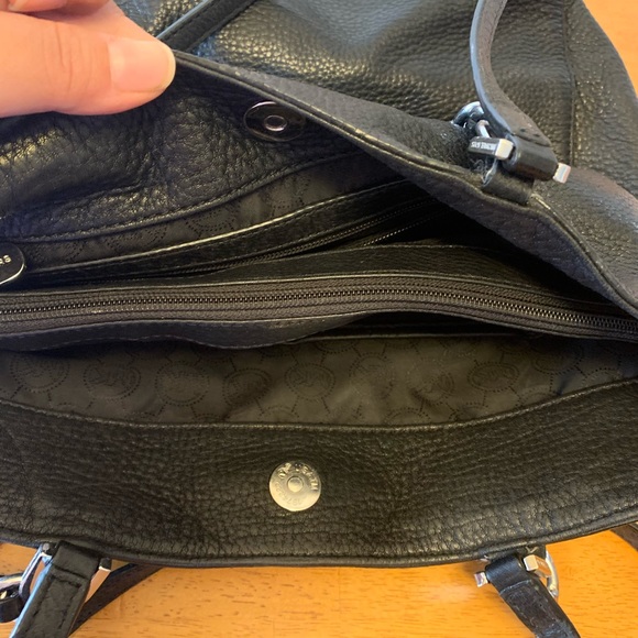 Michael Kors Chain Strap Tote - Picture 8 of 8